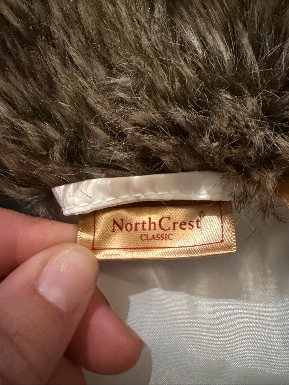 NorthCrest Women’s White Outdoor Quilted Full Zip Vest Faux Fur Trim Size Large - Picture 3 of 9